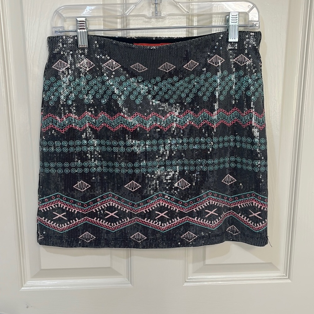 CHELSEA & VIOLET Sequin Aztec Mini Skirt—SIZE SMALL—